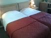 Htel aux Sacres - Hotel