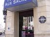 Htel aux Sacres - Hotel