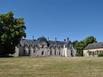 Chateau La Touanne Avec Piscine Chauffe - With Heated Swimm - Hotel