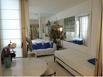 Cannes 2033 - Hotel