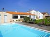 Holiday Home Le Grand Deau Dolus dOleron - Hotel