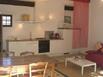 Holiday Home Mas Du Petit Vigneret Domazan En Provence - Hotel