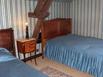 Holiday Home La Cabane Brignac la Plaine - Hotel