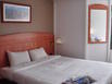 Kyriad Evreux - La Madeleine - Hotel