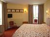 Logis Hostellerie Saint Pierre - Hotel