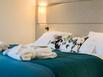 Hôtel Paris Neuilly - Hotel