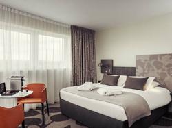  - Hotel