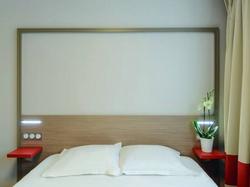  - Hotel