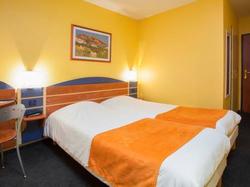  - Hotel