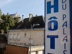  - Hotel