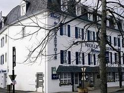  - Hotel