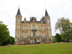  - Hotel