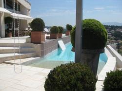  - Hotel