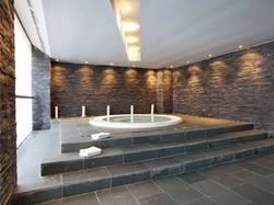  - Hotel