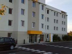  - Hotel