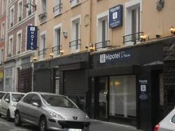  - Hotel