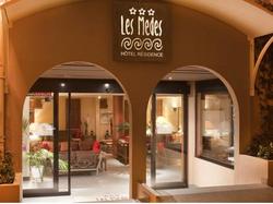  - Hotel