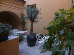  - Hotel