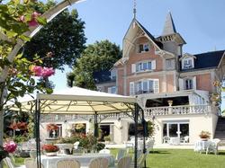  - Hotel