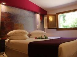  - Hotel