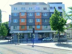  - Hotel