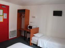  - Hotel