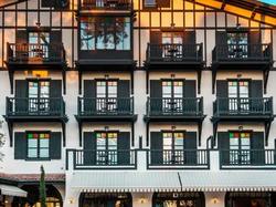  - Hotel