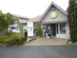  - Hotel