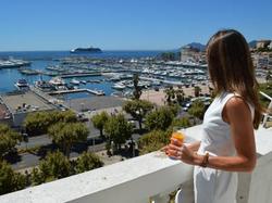  - Hotel