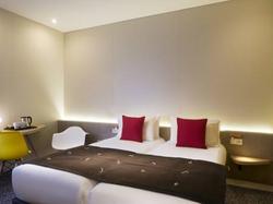  - Hotel