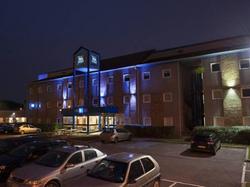  - Hotel