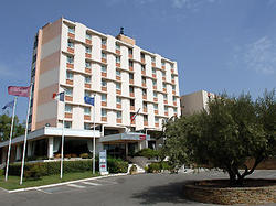  - Hotel