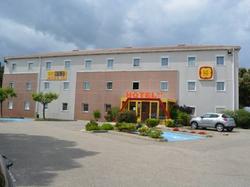  - Hotel