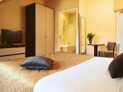 - Hotel