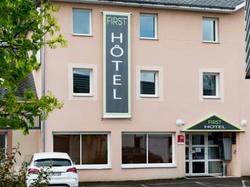  - Hotel