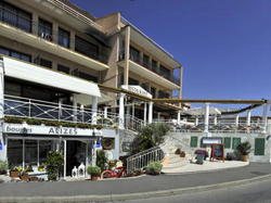  - Hotel