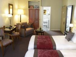  - Hotel