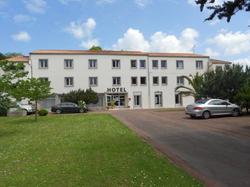 - Hotel