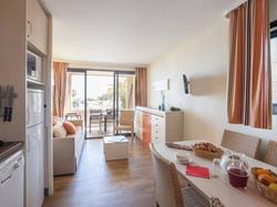  - Hotel