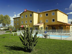  - Hotel